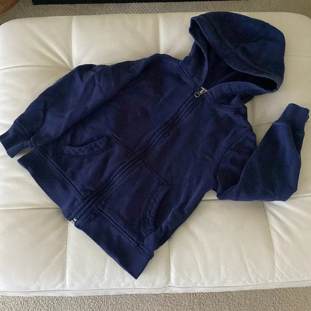 Hanna Andersson hoodie size 110/5 - Picture 2 of 6